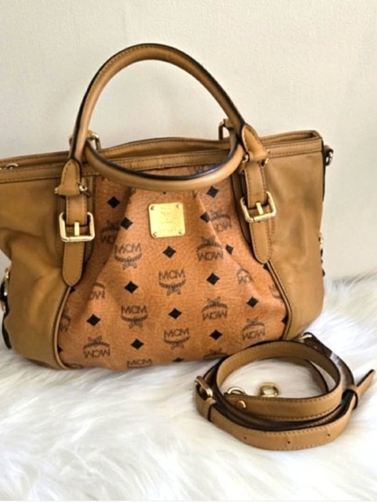 MCM Authentic Women's Tan Leather Handbag
SOLD SOLD - Picture 4 of 16